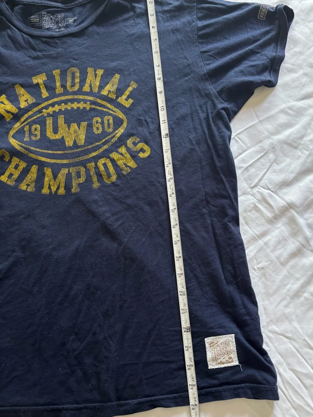 Vintage University of WA "National Champions" Graphic Tee with Yellow Print - Picture 6 of 8